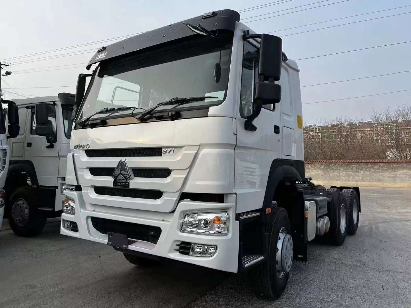 ΤΟ SINOTRUK HOWO 10 WHEELERS TRUCK TRACTOR ΕΙΝΑΙ ΕΤΟΙΜΟ ΓΙΑ ΑΠΟΣΤΟΛΗ