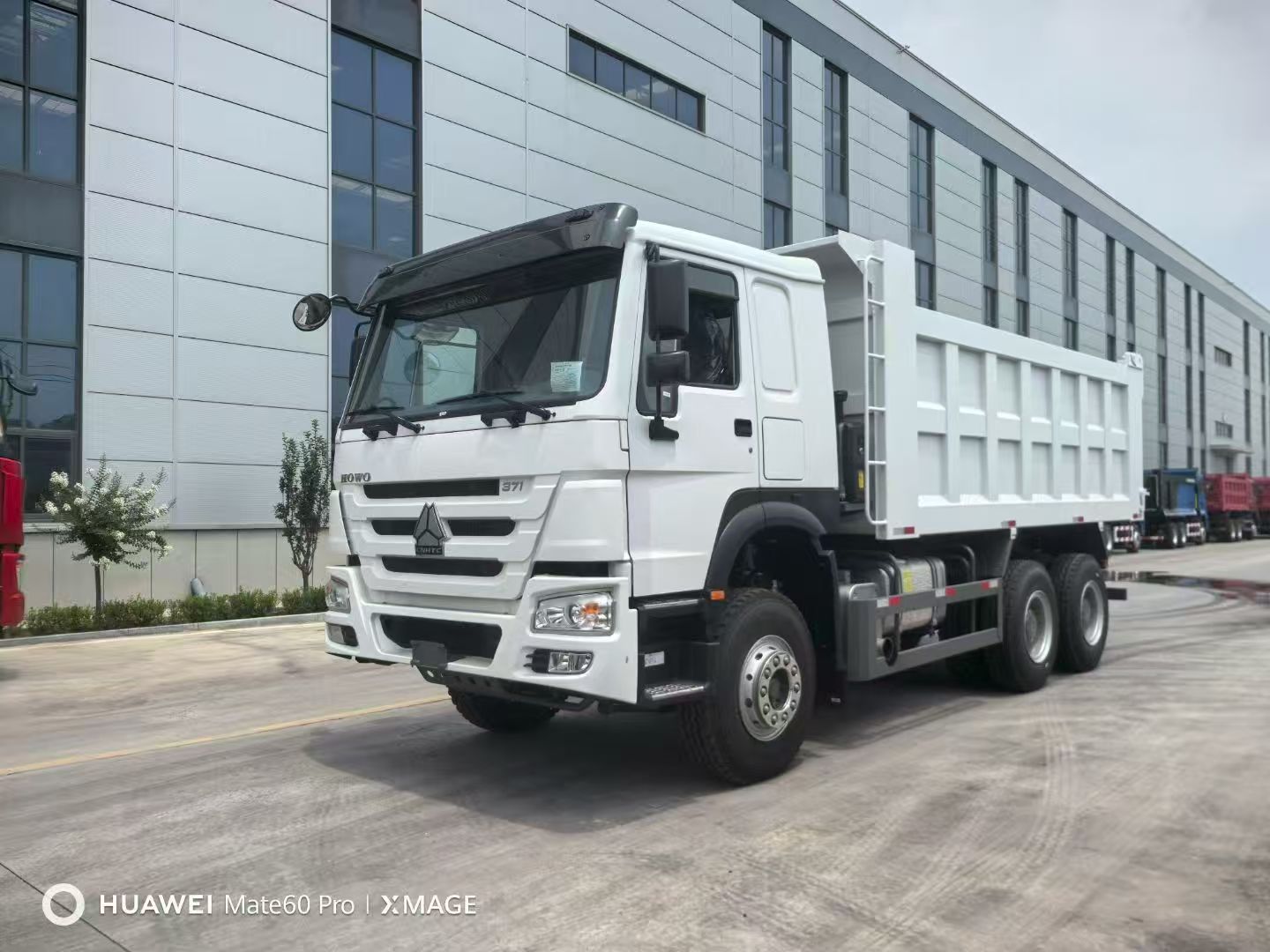 Synotruk Howo φορτηγά